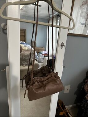Mansur Gavriel Brown Ruched Drawstring Crossbody biscotto